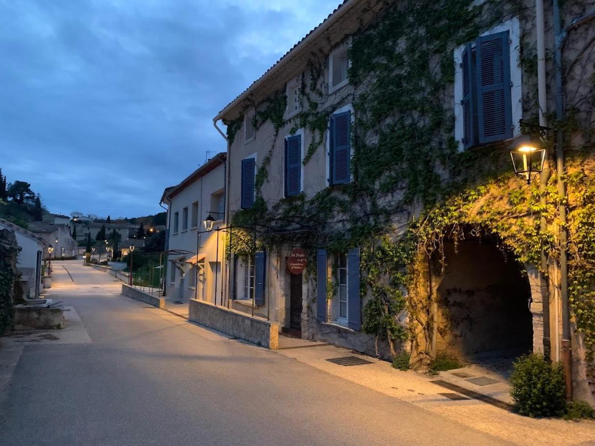 Chambres Et Table D'Hotes Au Brabo Mormoiron Bagian luar foto
