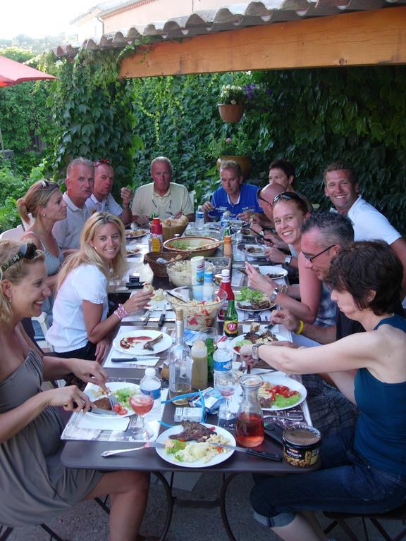 Chambres Et Table D'Hotes Au Brabo Mormoiron Bagian luar foto